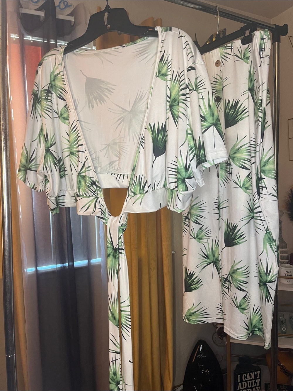 NWOT White Palm-Print Tie-Front Crop Top/Skirt Set